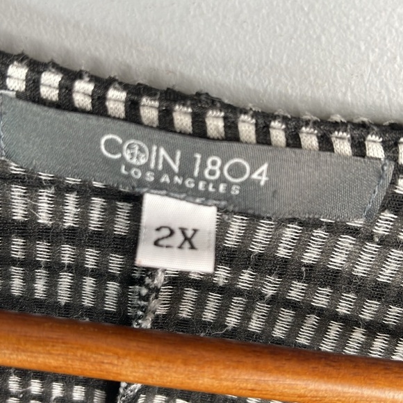 ✨Coin 1804 Black and White Gingham Blouse - Picture 7 of 10